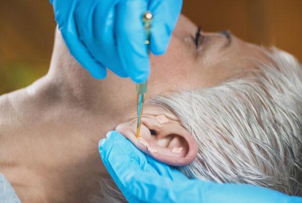 comment se débarrasser des acouphènes naturellement